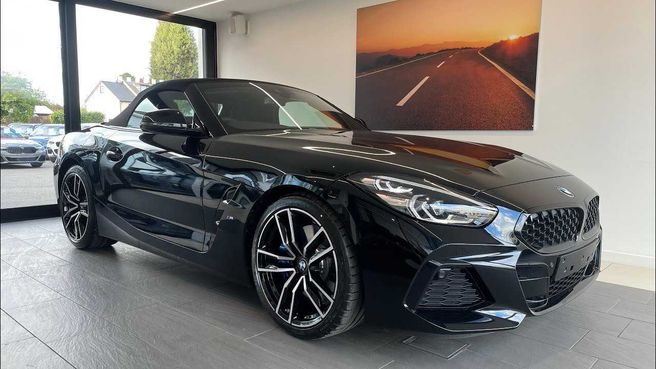 Rent BMW Z4 2022 in Dubai-pic_5